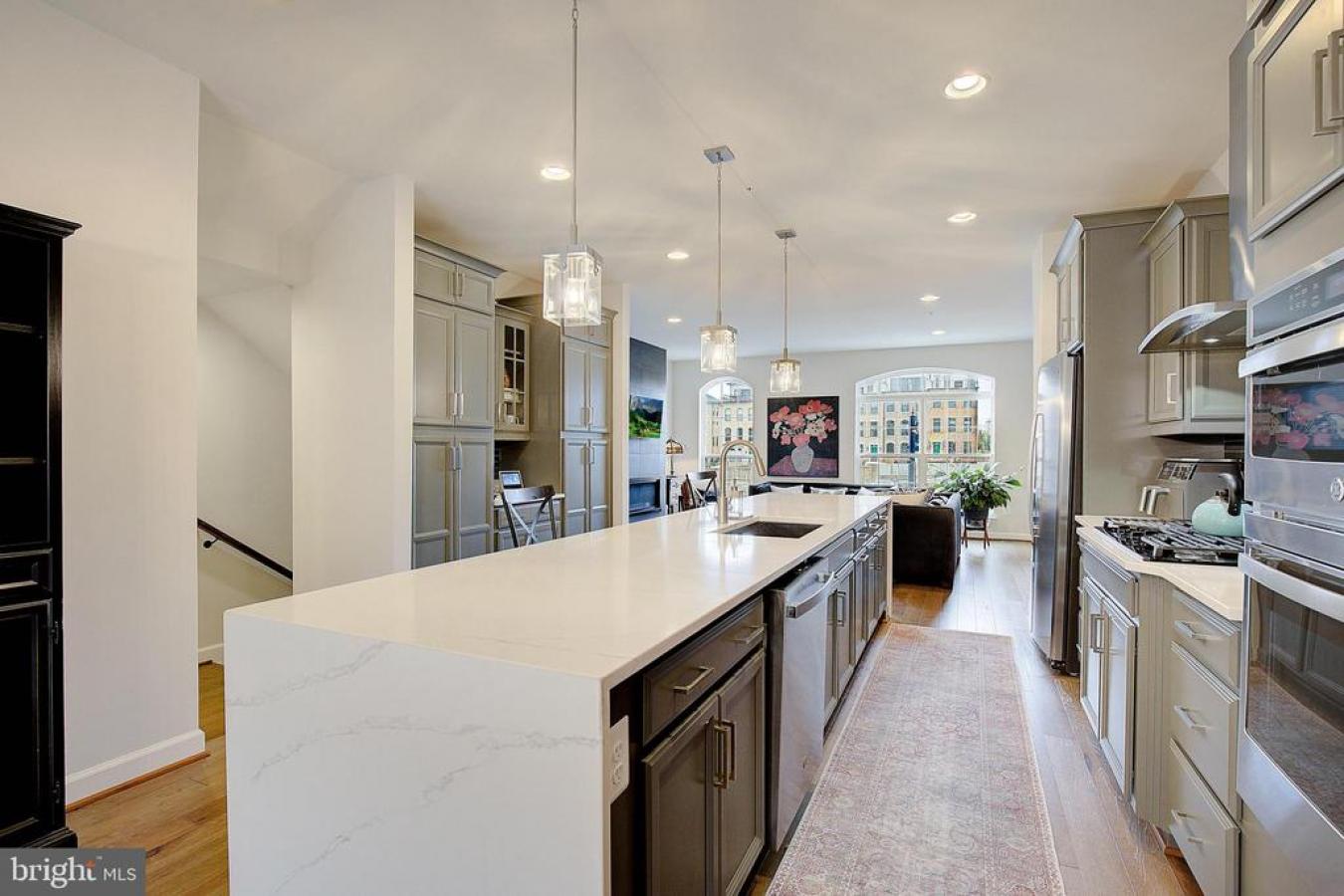 NATIONAL HARBOR, Maryland, 20745, United States, 3 Bedrooms Bedrooms, ,3 BathroomsBathrooms,Residential,For Sale,1841171