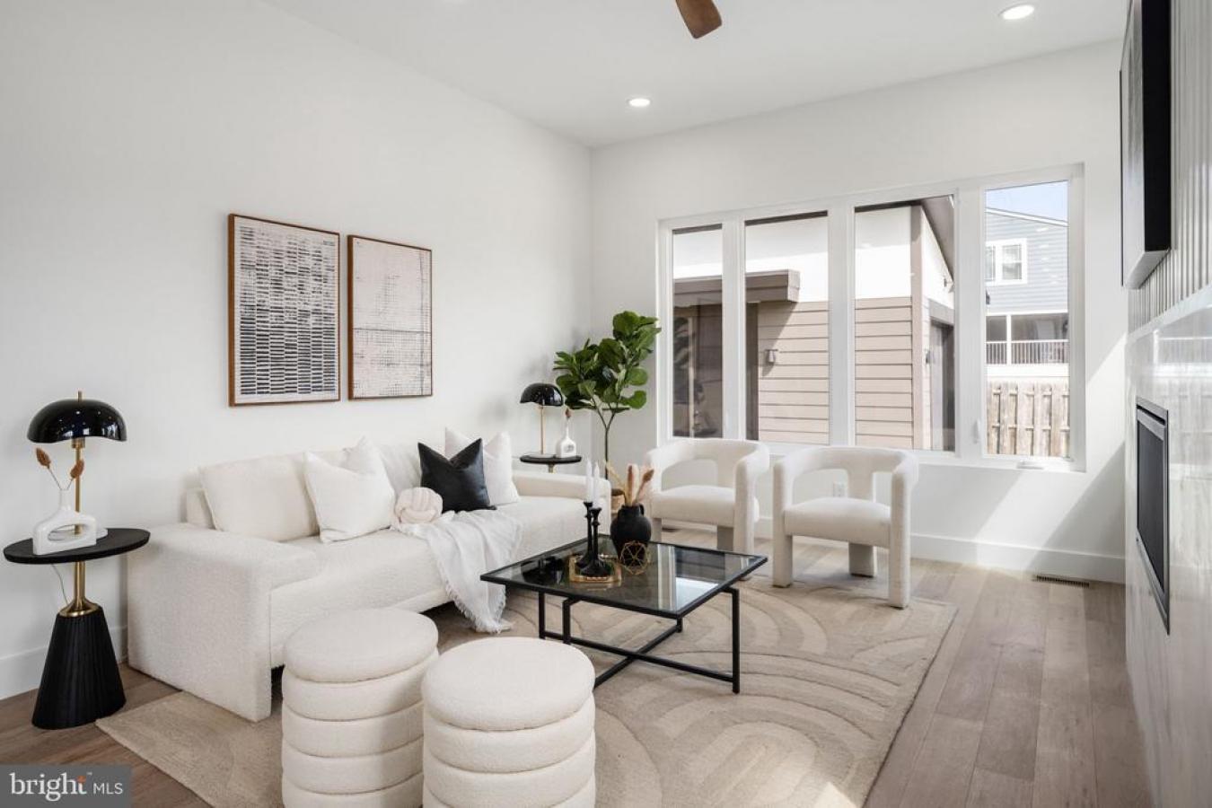 ARLINGTON, Virginia, 22207, United States, 6 Bedrooms Bedrooms, ,4 BathroomsBathrooms,Residential,For Sale,1841170