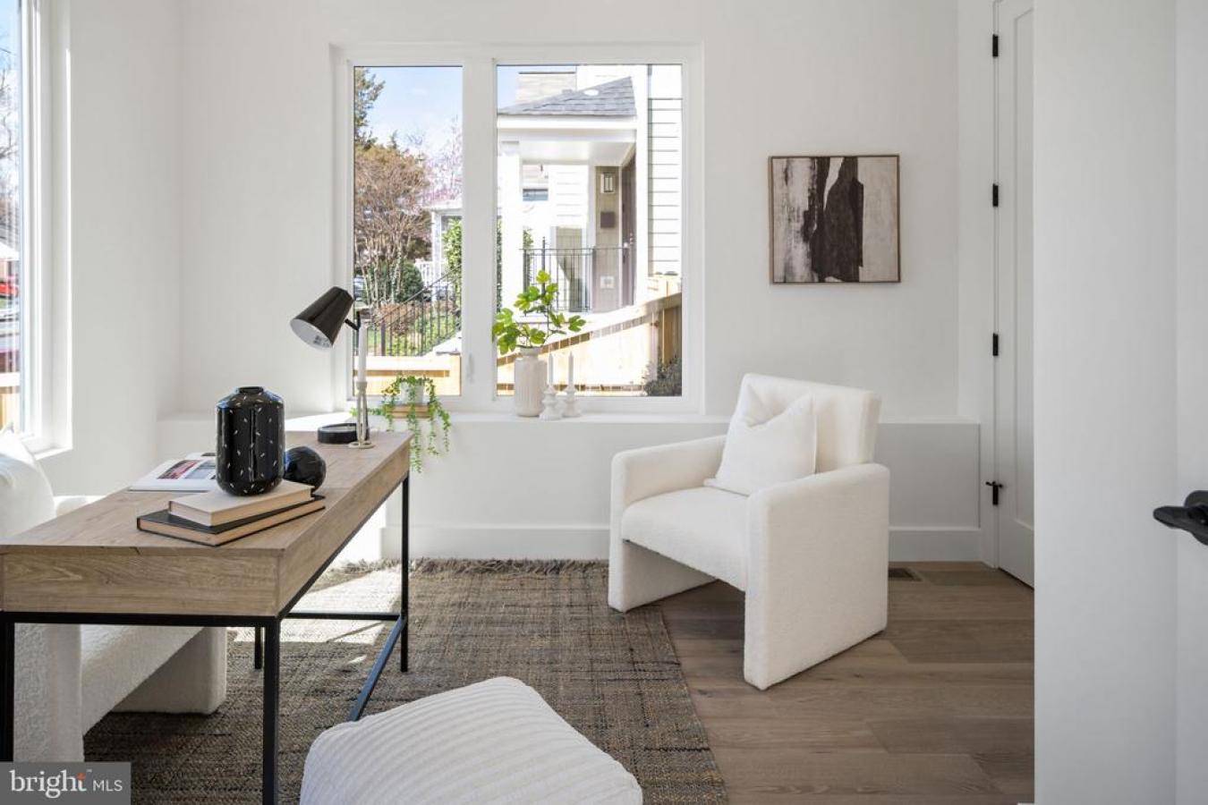 ARLINGTON, Virginia, 22207, United States, 6 Bedrooms Bedrooms, ,4 BathroomsBathrooms,Residential,For Sale,1841170