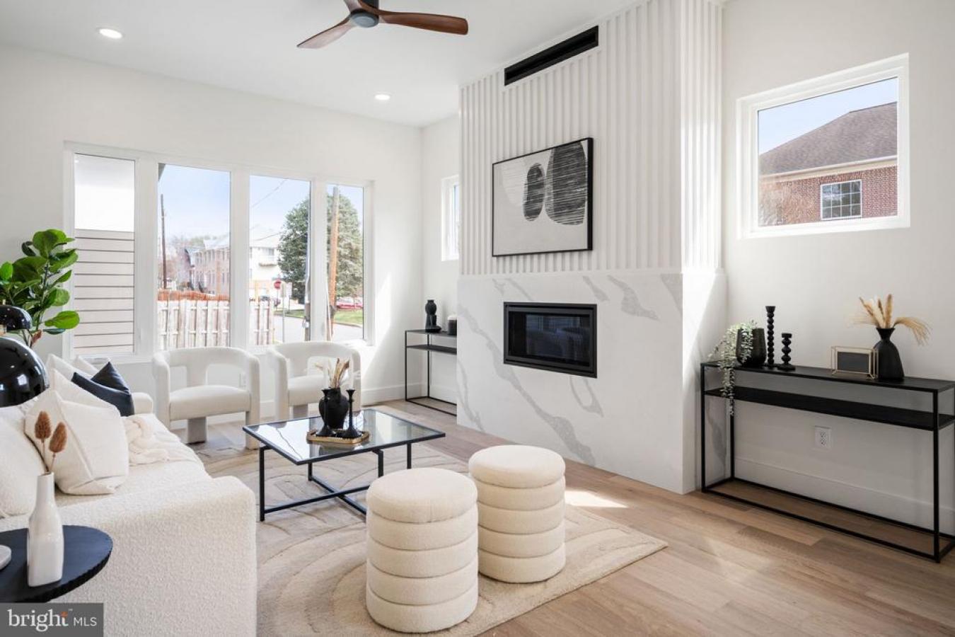 ARLINGTON, Virginia, 22207, United States, 6 Bedrooms Bedrooms, ,4 BathroomsBathrooms,Residential,For Sale,1841170