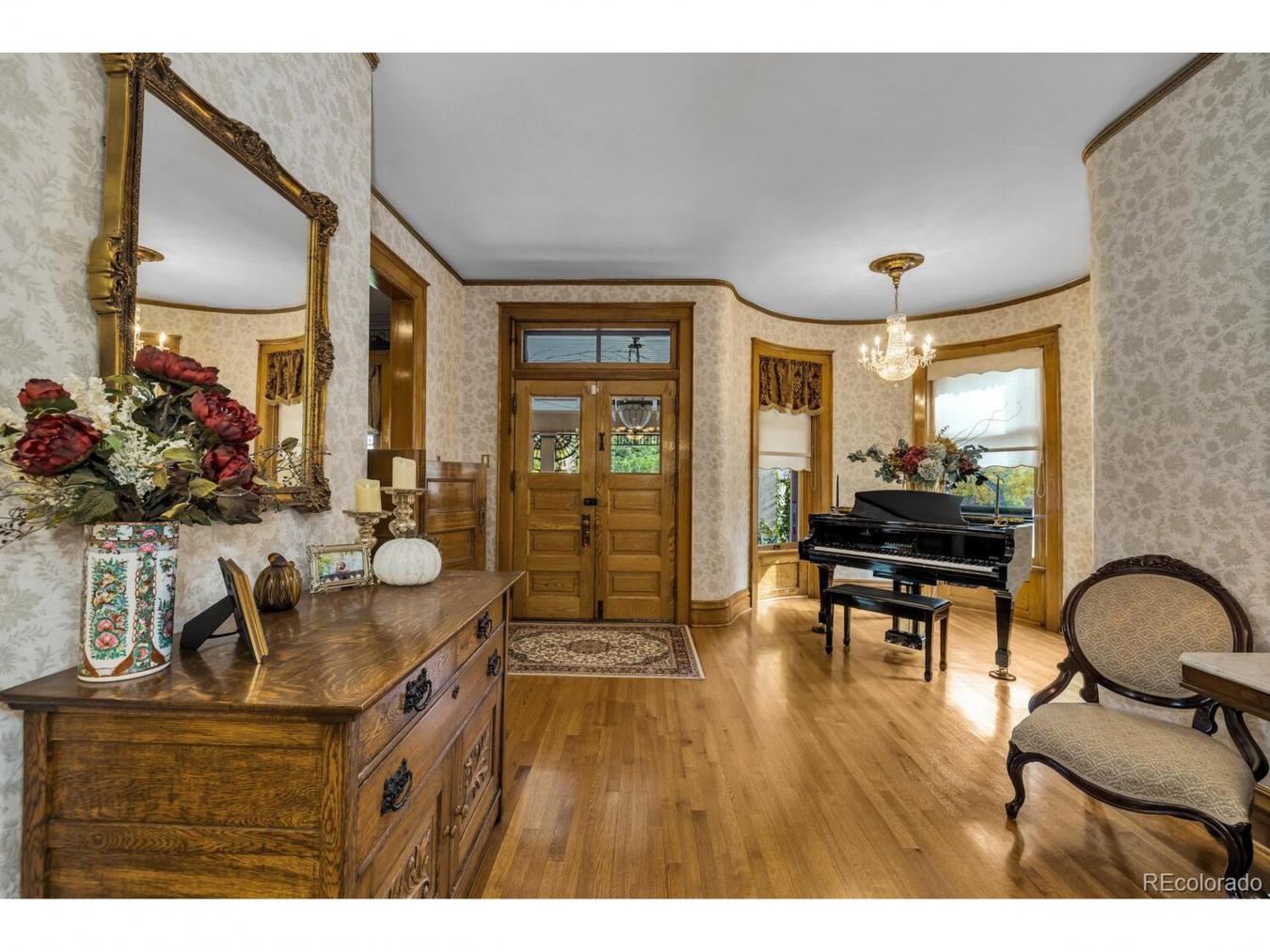 Pueblo, Colorado, 81004, United States, 7 Bedrooms Bedrooms, ,3 BathroomsBathrooms,Residential,For Sale,1843277