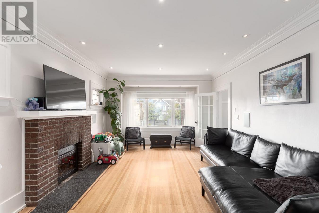 Vancouver, BC, V6K1B1, Canada, 5 Bedrooms Bedrooms, ,4 BathroomsBathrooms,Residential,For Sale,1834422