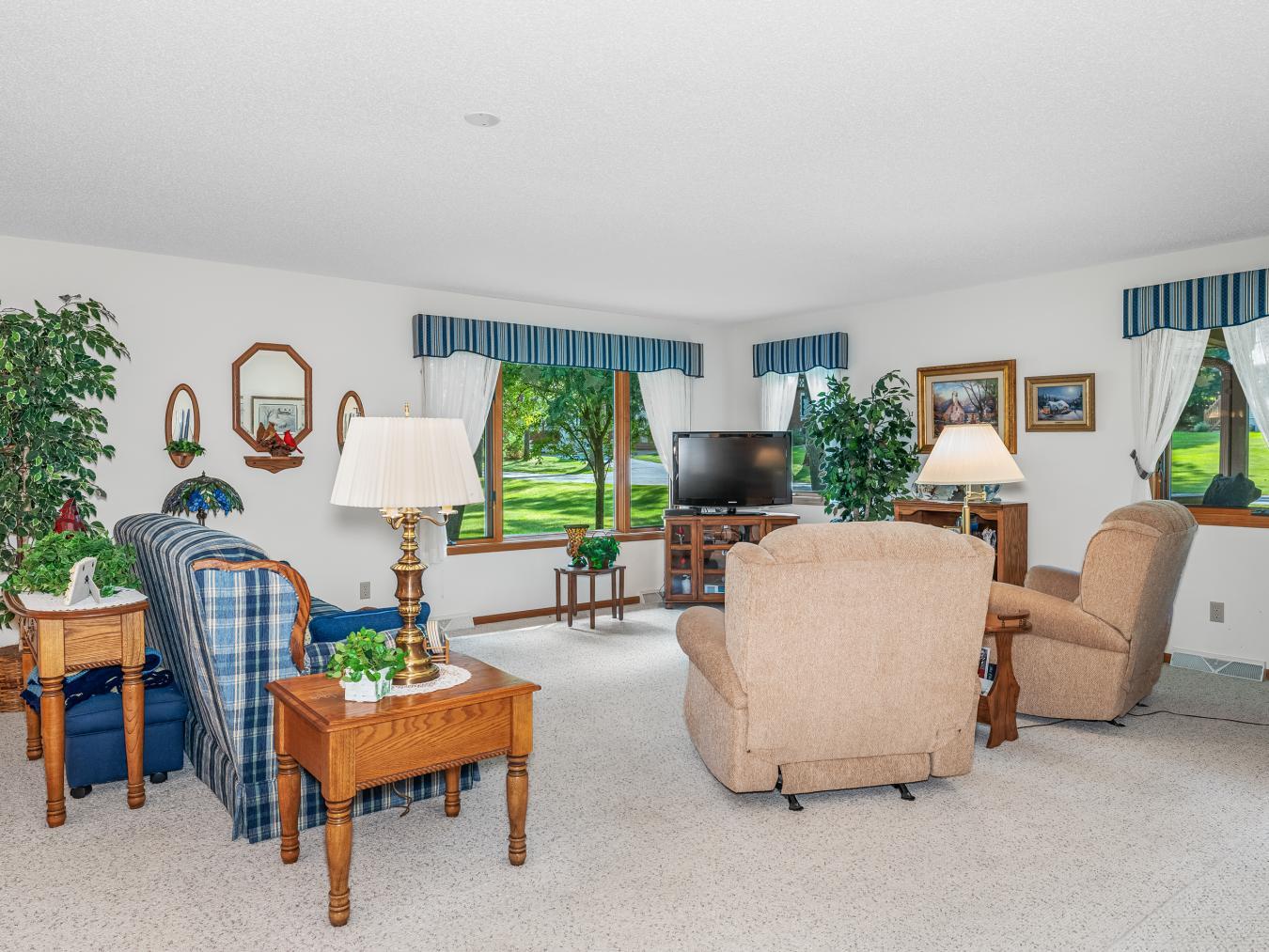 Eagle River, Wisconsin, 54521, United States, 12 Bedrooms Bedrooms, ,12 BathroomsBathrooms,Residential,For Sale,1832125