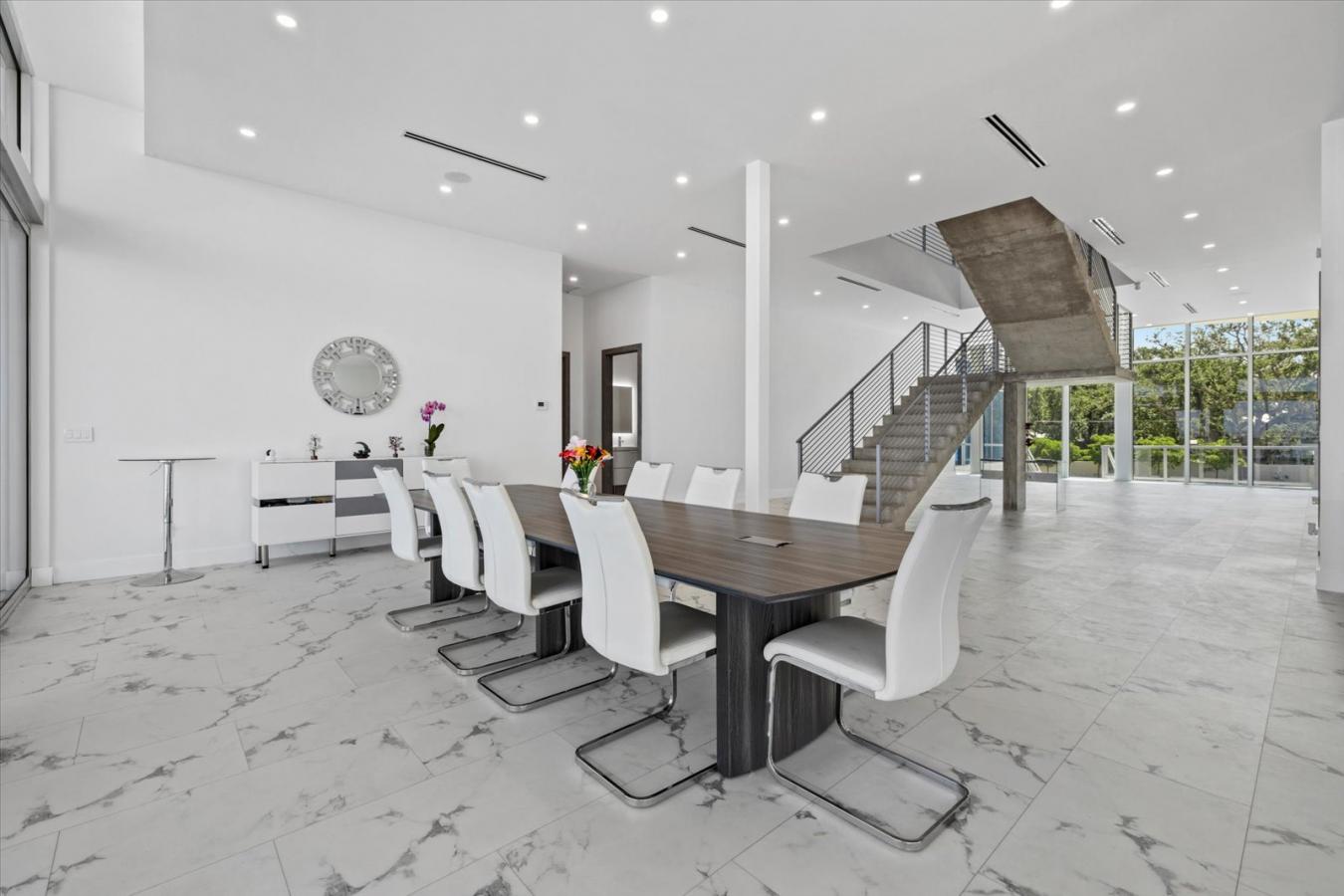 Sarasota, Sarasota County, 34234, United States, 8 Bedrooms Bedrooms, ,8 BathroomsBathrooms,Residential,For Sale,1843275