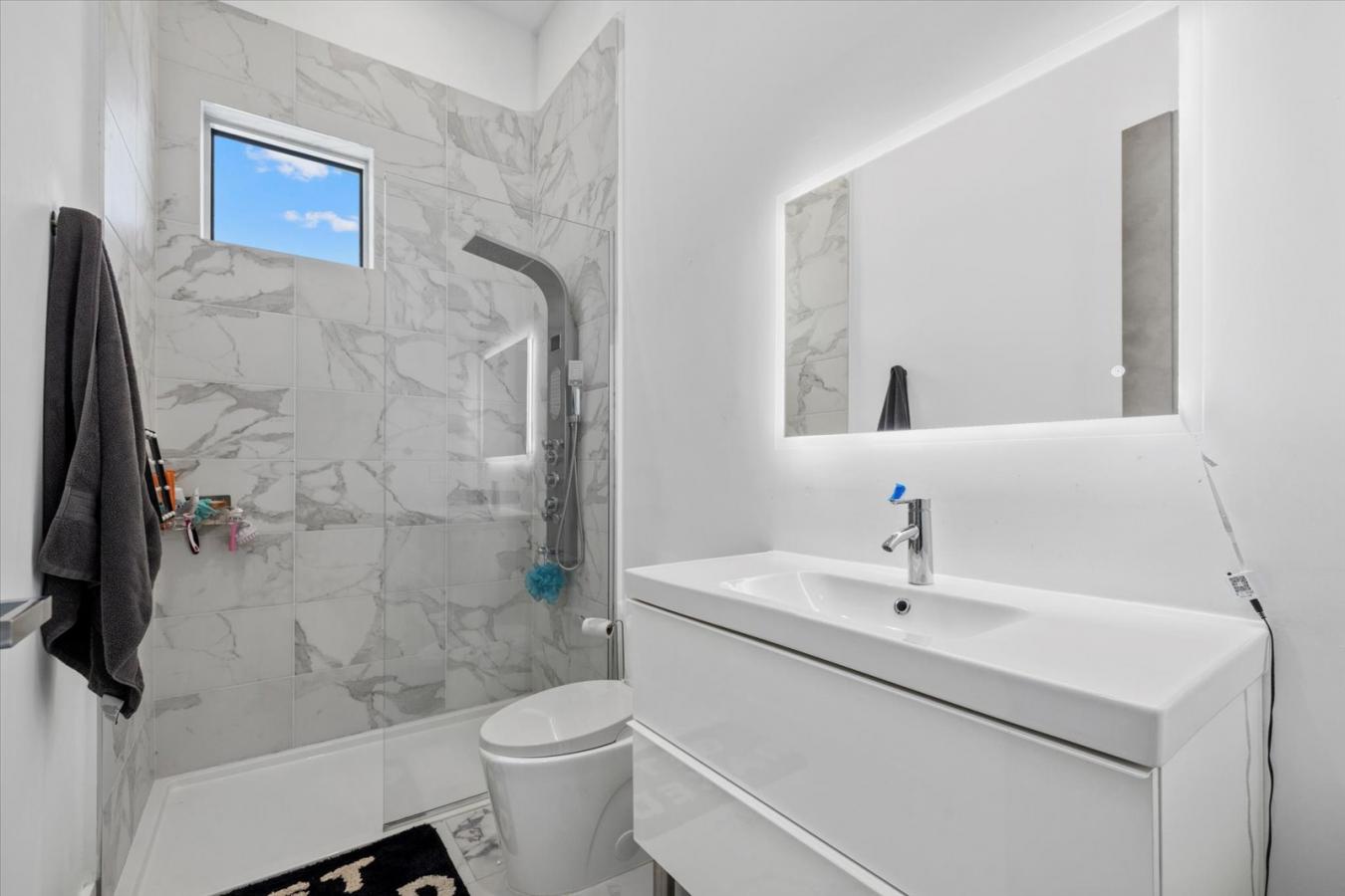 Sarasota, Sarasota County, 34234, United States, 8 Bedrooms Bedrooms, ,8 BathroomsBathrooms,Residential,For Sale,1843275