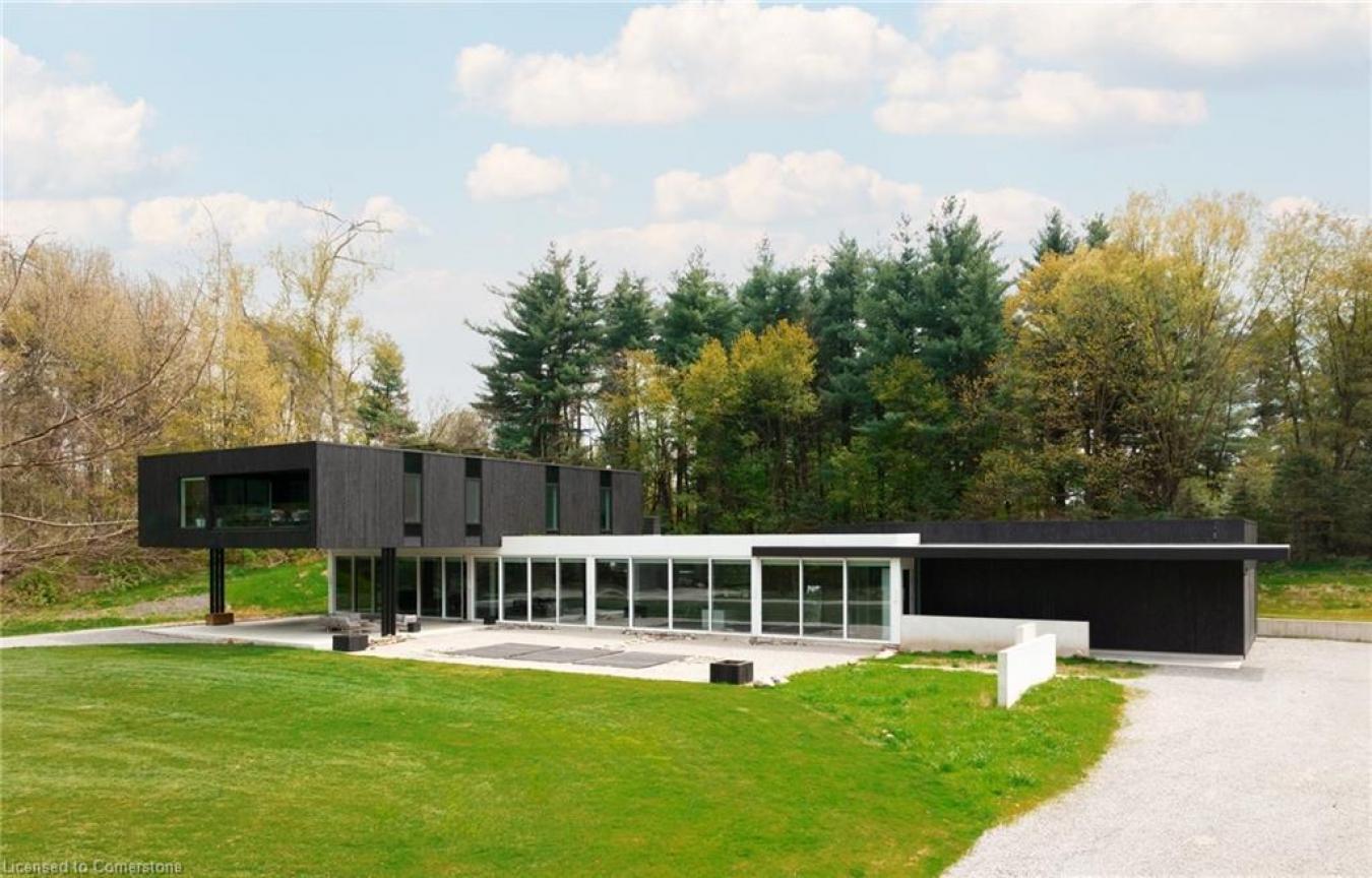 Dundas, ON, L9H 5E3, United States, 4 Bedrooms Bedrooms, ,4 BathroomsBathrooms,Residential,For Sale,1843273 Dundas, ON, L9H 5E3, United States, 4 Bedrooms Bedrooms, ,4 BathroomsBathrooms,Residential,For Sale,1843273