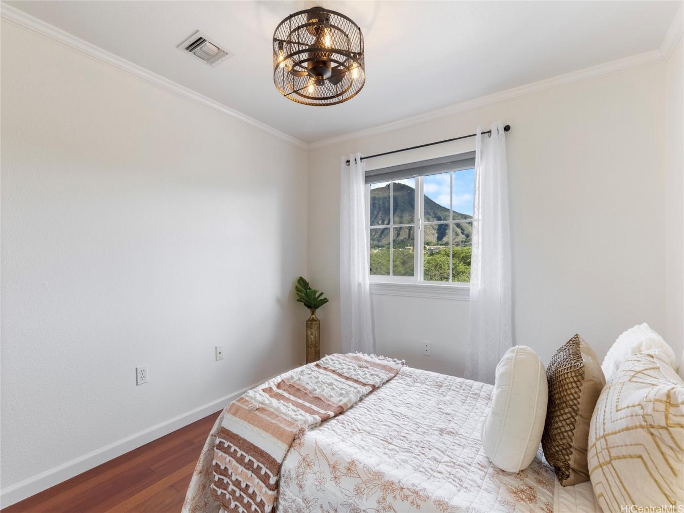 Honolulu, Hawaii, 96825, United States, 3 Bedrooms Bedrooms, ,2 BathroomsBathrooms,Residential,For Sale,1843268