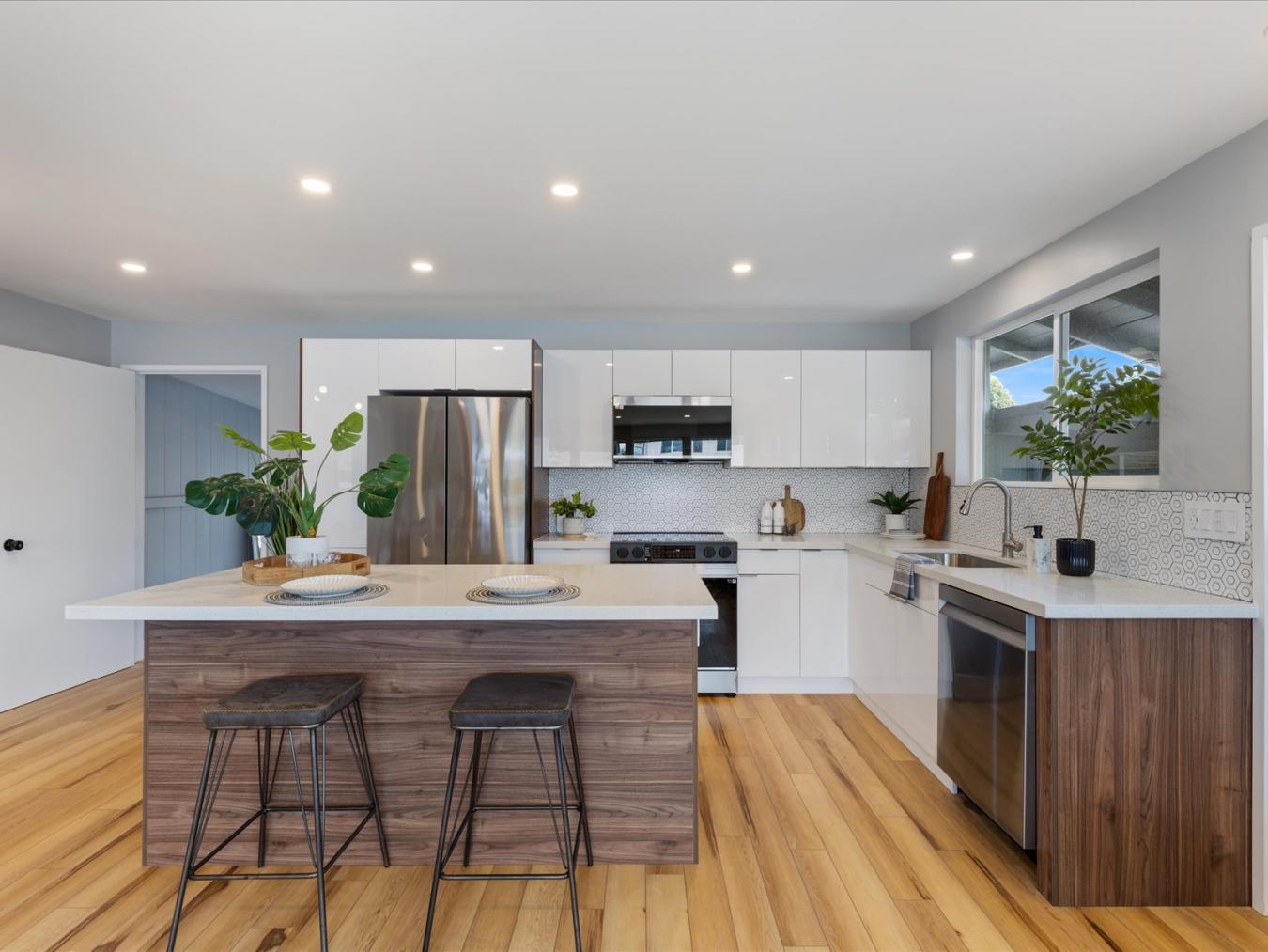 Kailua, Honolulu, 96734, United States, 3 Bedrooms Bedrooms, ,3 BathroomsBathrooms,Residential,For Sale,1843267