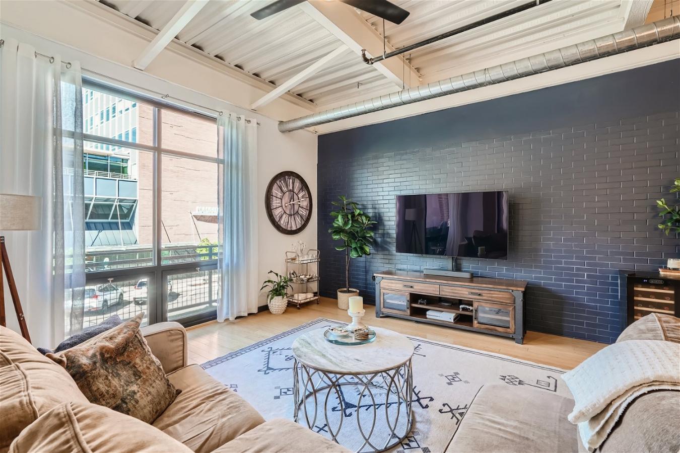 Boulder, Colorado, 80302, United States, 1 Bedroom Bedrooms, ,1 BathroomBathrooms,Residential,For Sale,1832121