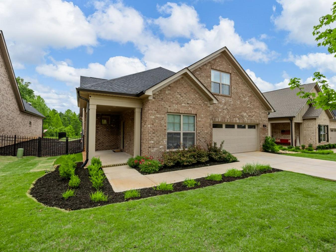 Taylors, Greenville, 29687, United States, 4 Bedrooms Bedrooms, ,3 BathroomsBathrooms,Residential,For Sale,1843264