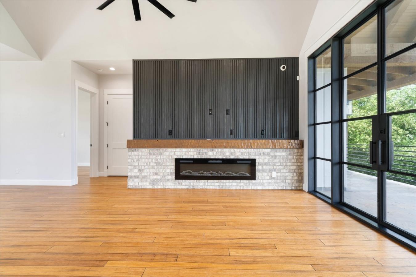 Spicewood, Texas, 78669, United States, 6 Bedrooms Bedrooms, ,4 BathroomsBathrooms,Residential,For Sale,1843263