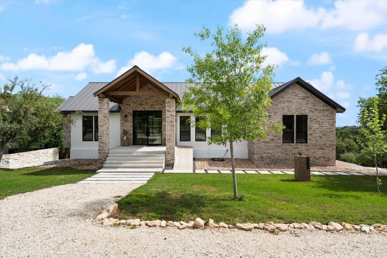 Spicewood, Texas, 78669, United States, 6 Bedrooms Bedrooms, ,4 BathroomsBathrooms,Residential,For Sale,1843263