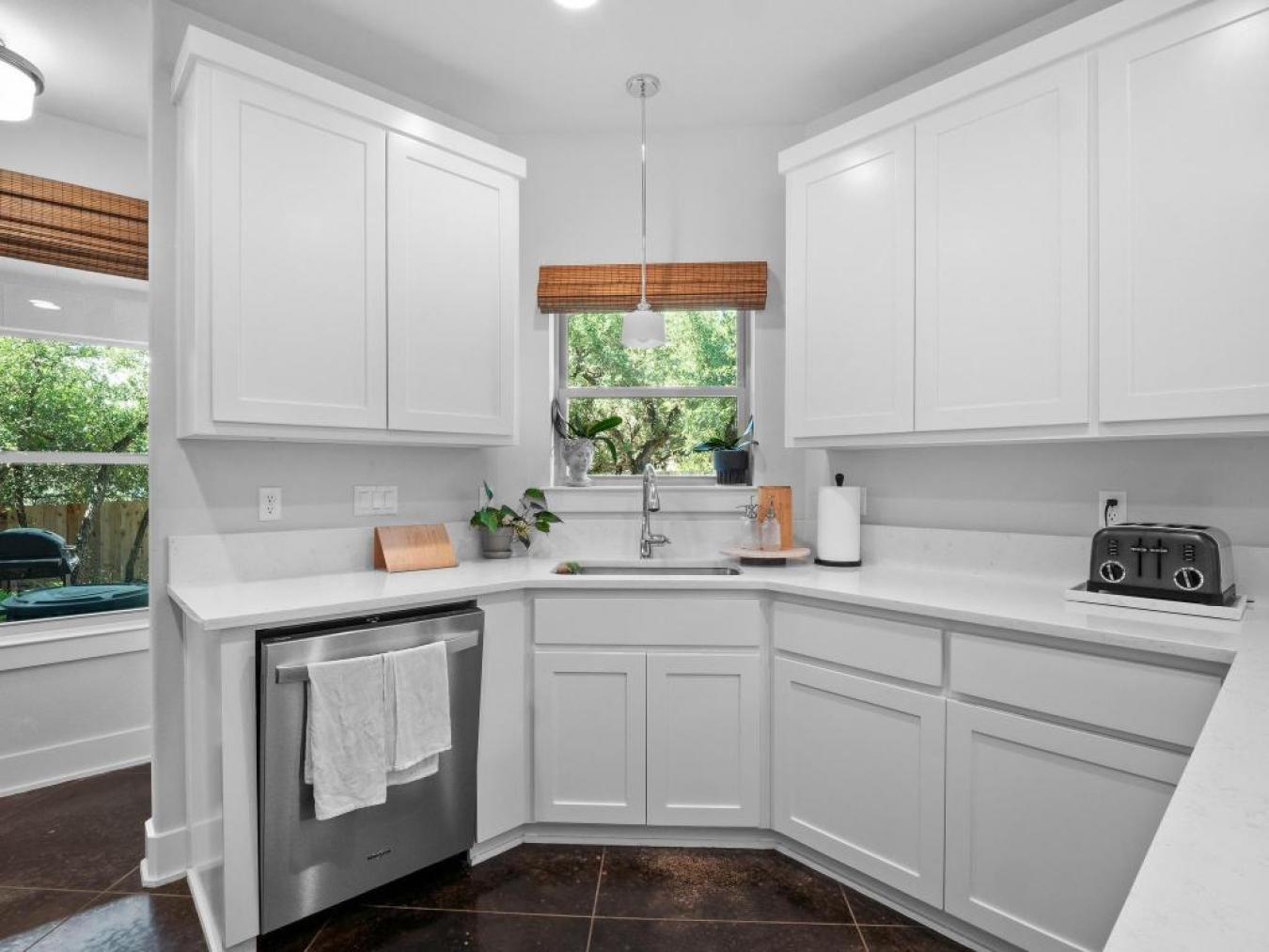 Dripping Springs, Texas, 78620, United States, 3 Bedrooms Bedrooms, ,2 BathroomsBathrooms,Residential,For Sale,1843261