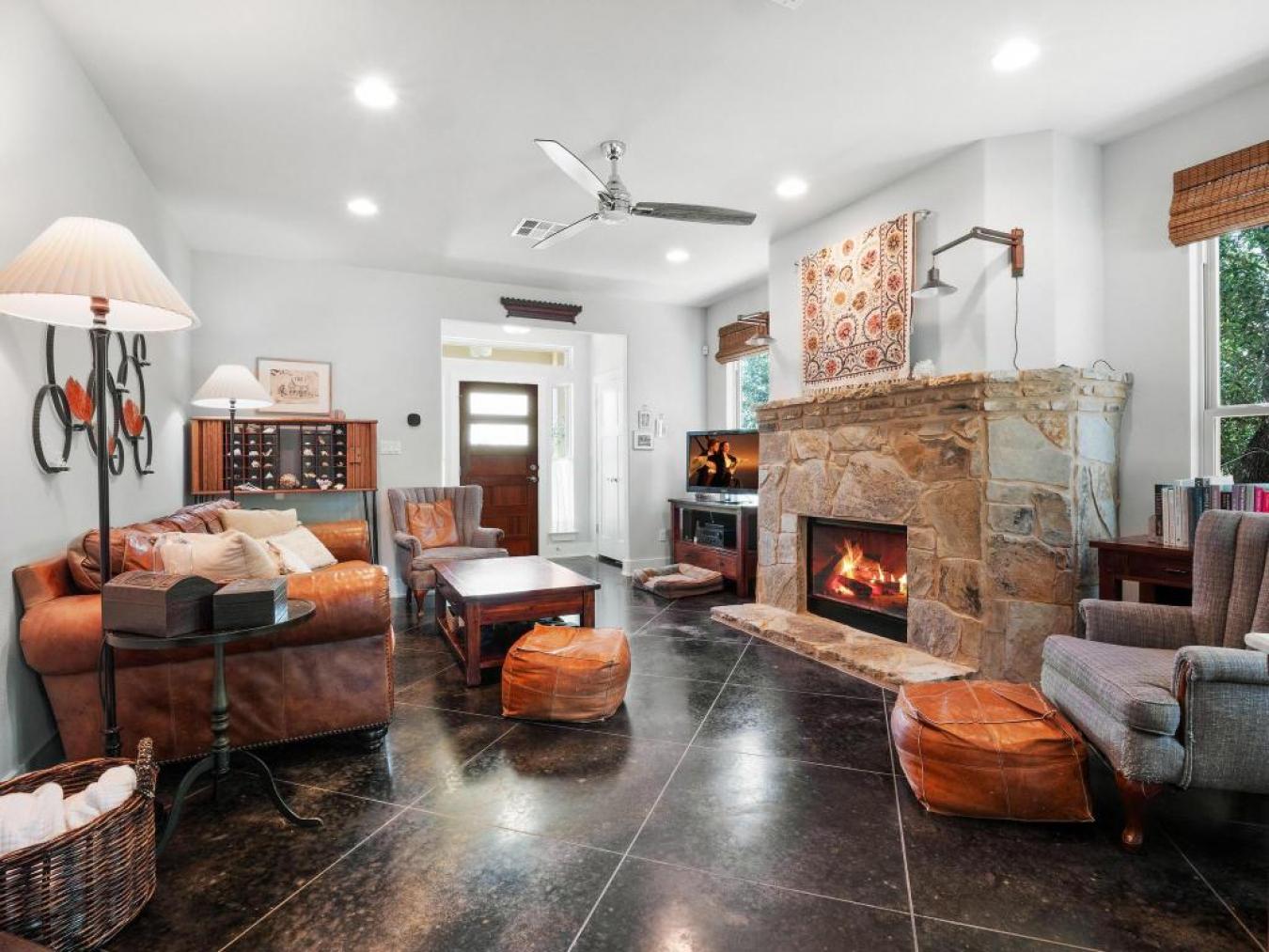 Dripping Springs, Texas, 78620, United States, 3 Bedrooms Bedrooms, ,2 BathroomsBathrooms,Residential,For Sale,1843261