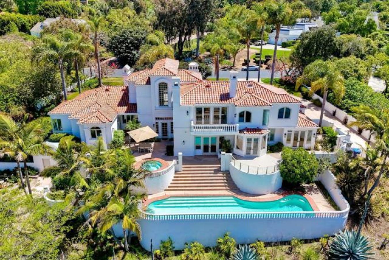 Rancho Santa Fe, California, 92067, United States, 5 Bedrooms Bedrooms, ,5 BathroomsBathrooms,Residential,For Sale,1843260