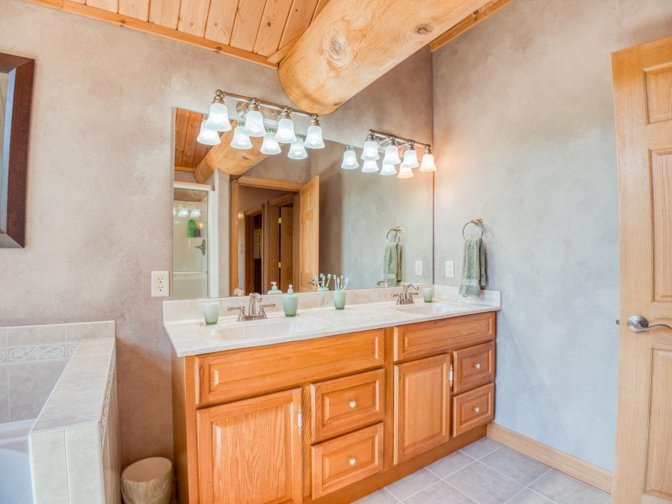 Puposky, Minnesota, 56667, United States, 5 Bedrooms Bedrooms, ,2 BathroomsBathrooms,Residential,For Sale,1832122