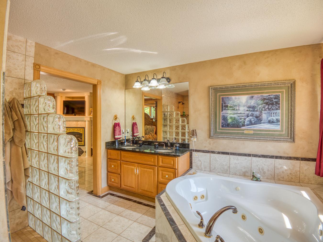 Puposky, Minnesota, 56667, United States, 5 Bedrooms Bedrooms, ,2 BathroomsBathrooms,Residential,For Sale,1832122