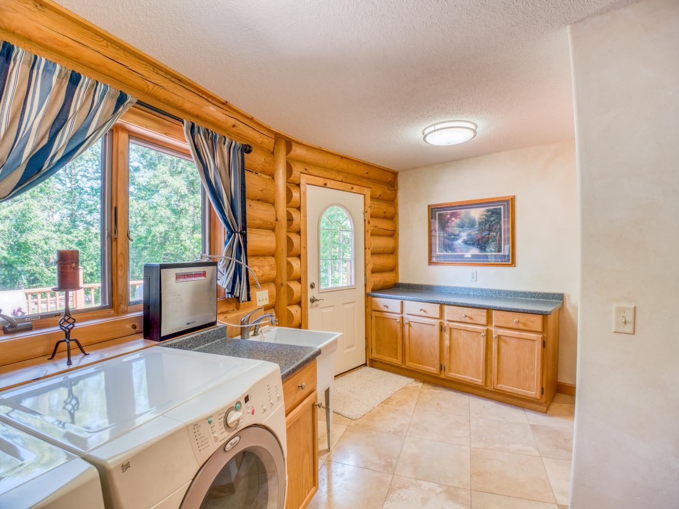 Puposky, Minnesota, 56667, United States, 5 Bedrooms Bedrooms, ,2 BathroomsBathrooms,Residential,For Sale,1832122