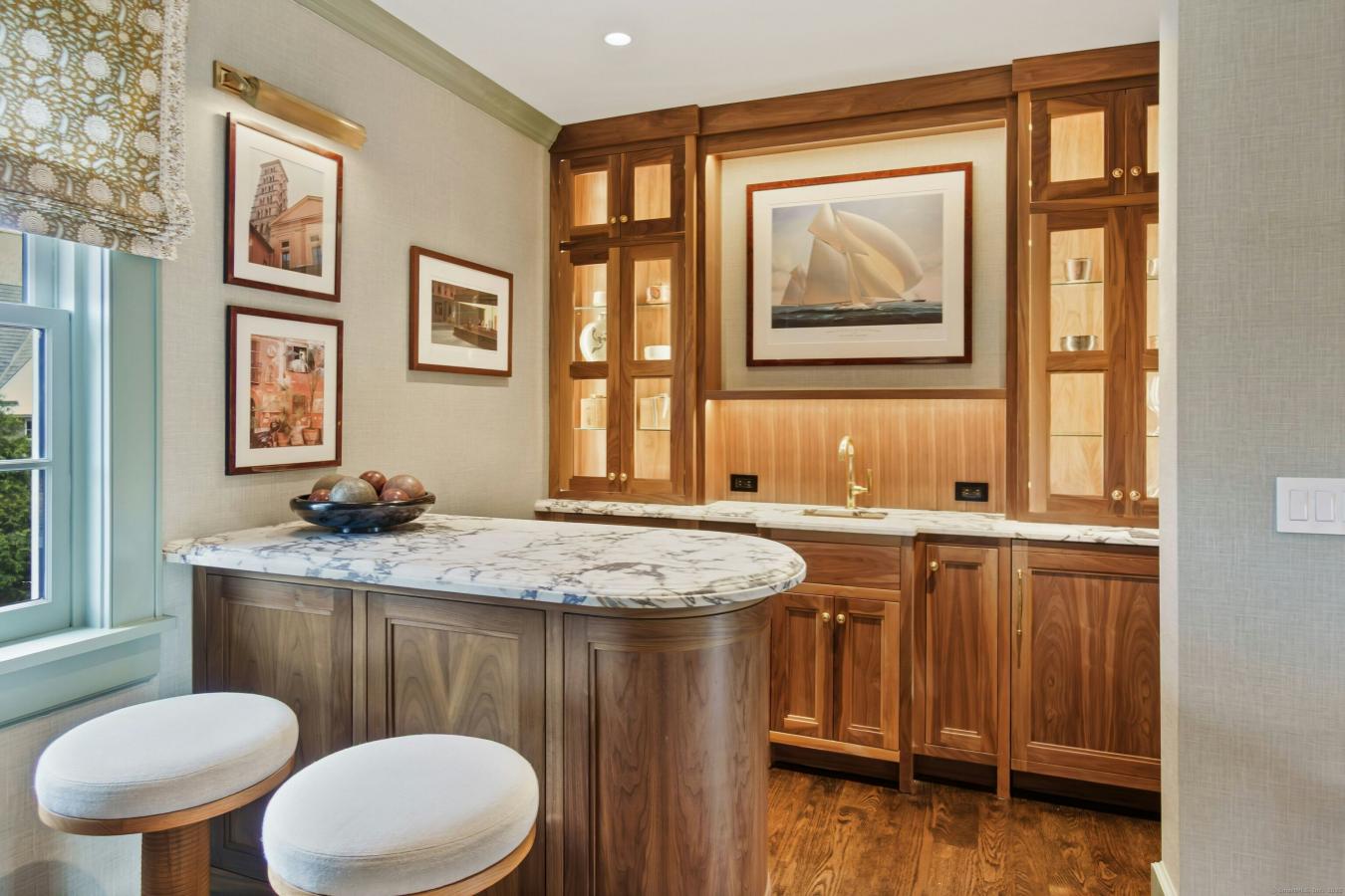 Darien, Connecticut, 06820, United States, 5 Bedrooms Bedrooms, ,5 BathroomsBathrooms,Residential,For Sale,1844494