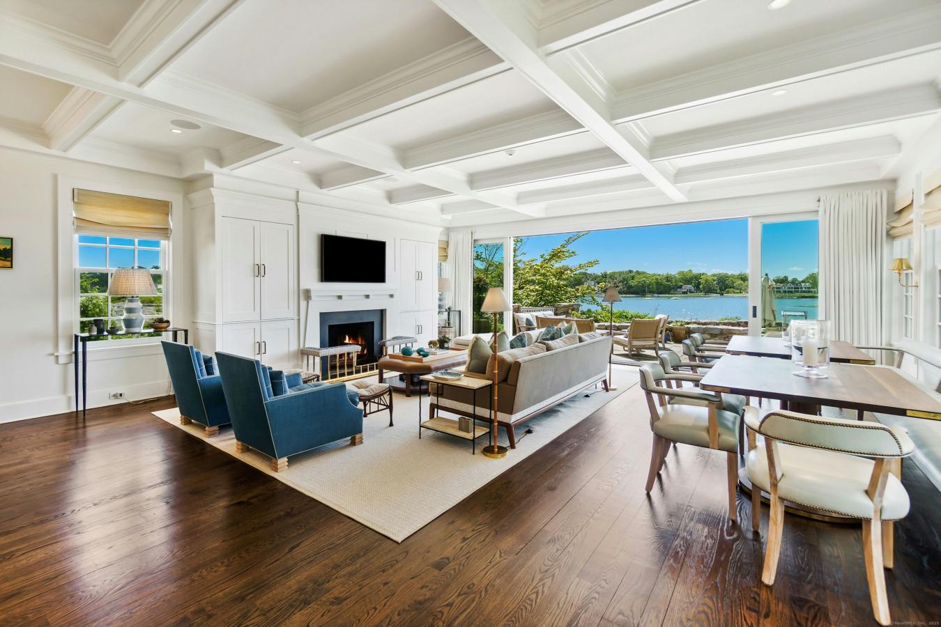 Darien, Connecticut, 06820, United States, 5 Bedrooms Bedrooms, ,5 BathroomsBathrooms,Residential,For Sale,1844494