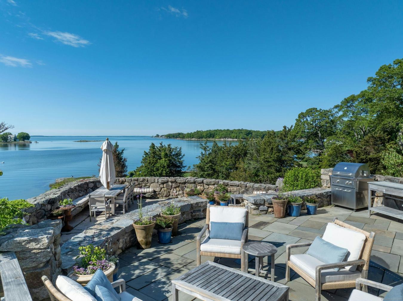 Darien, Connecticut, 06820, United States, 5 Bedrooms Bedrooms, ,5 BathroomsBathrooms,Residential,For Sale,1844494