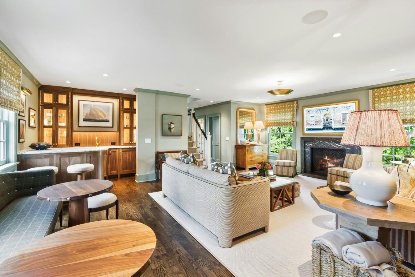Darien, Connecticut, 06820, United States, 5 Bedrooms Bedrooms, ,5 BathroomsBathrooms,Residential,For Sale,1844494