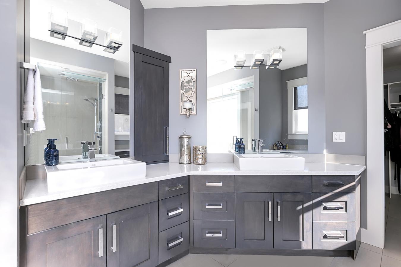 Kelowna, BC, V1W5K3, Canada, 6 Bedrooms Bedrooms, ,3 BathroomsBathrooms,Residential,For Sale,1844477