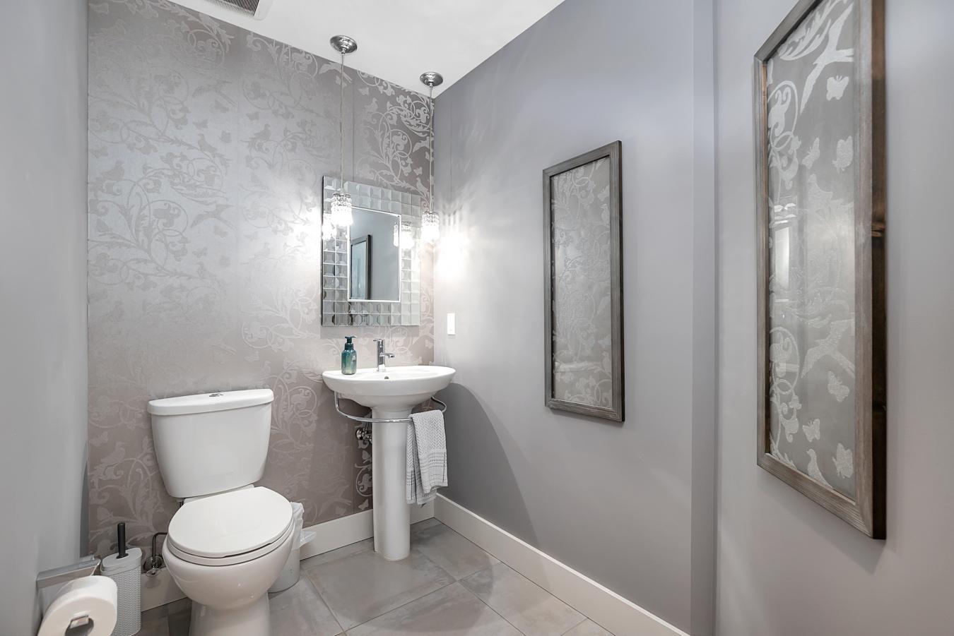 Kelowna, BC, V1W5K3, Canada, 6 Bedrooms Bedrooms, ,3 BathroomsBathrooms,Residential,For Sale,1844477