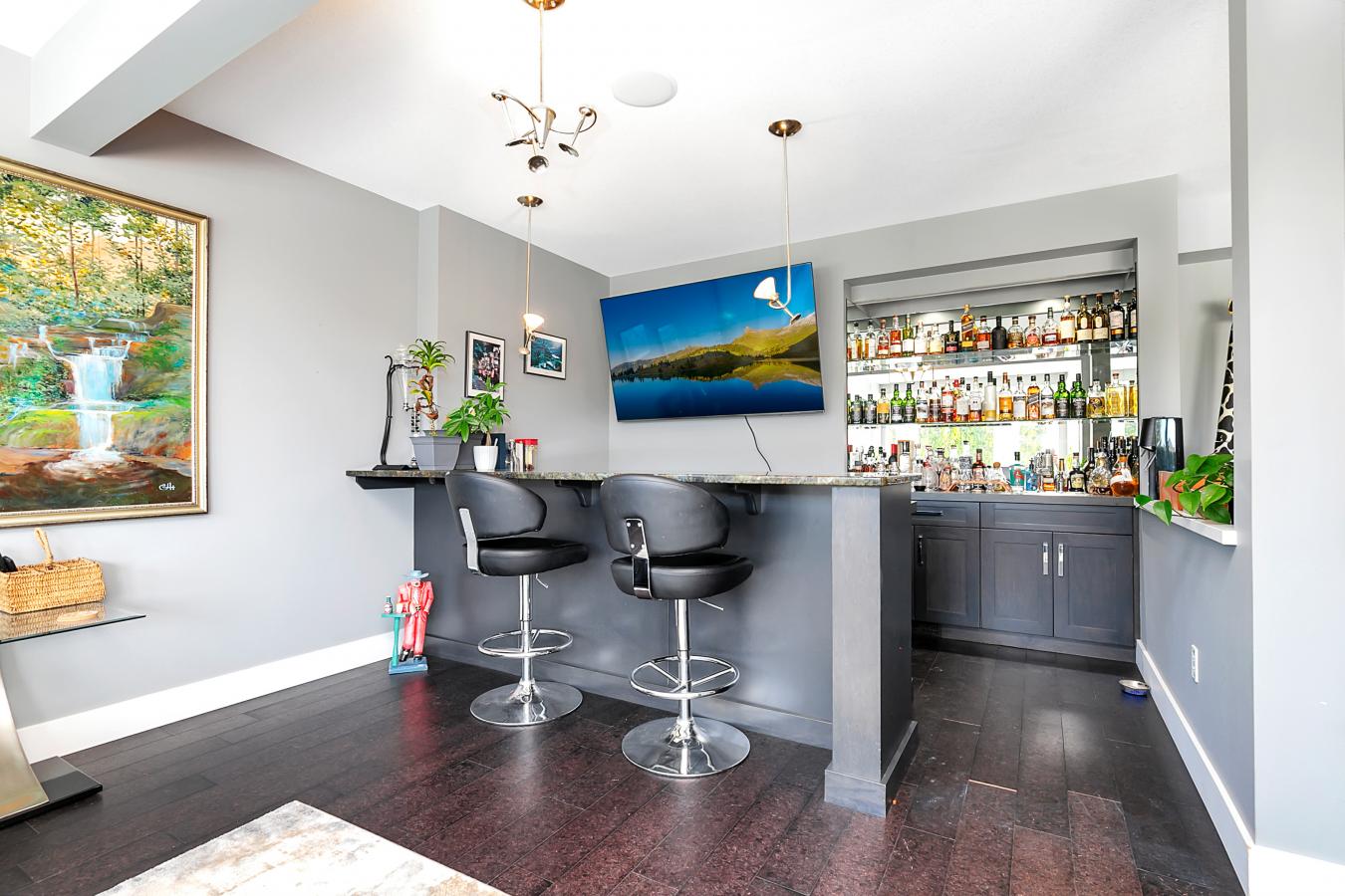 Kelowna, BC, V1W5K3, Canada, 6 Bedrooms Bedrooms, ,3 BathroomsBathrooms,Residential,For Sale,1844477