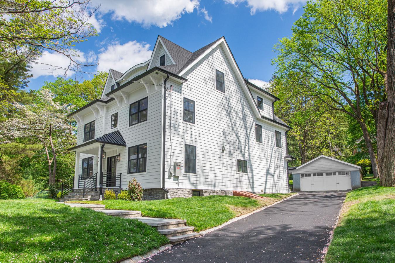 Chatham, Morris, 07928, United States, 5 Bedrooms Bedrooms, ,5 BathroomsBathrooms,Residential,For Sale,1844475