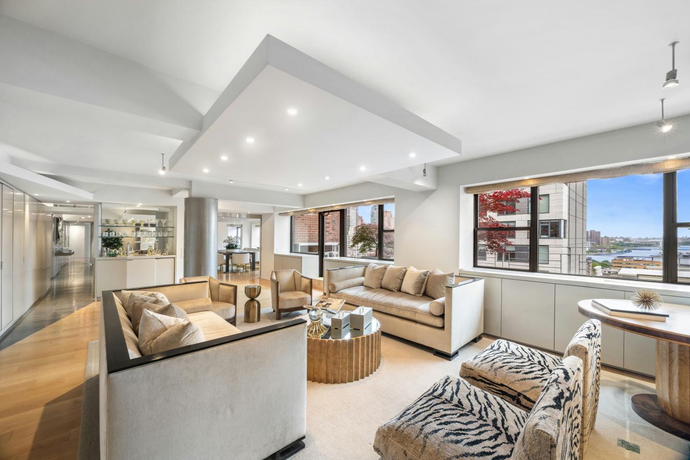 New York, New York, 10028, United States, 4 Bedrooms Bedrooms, ,4 BathroomsBathrooms,Residential,For Sale,1919340