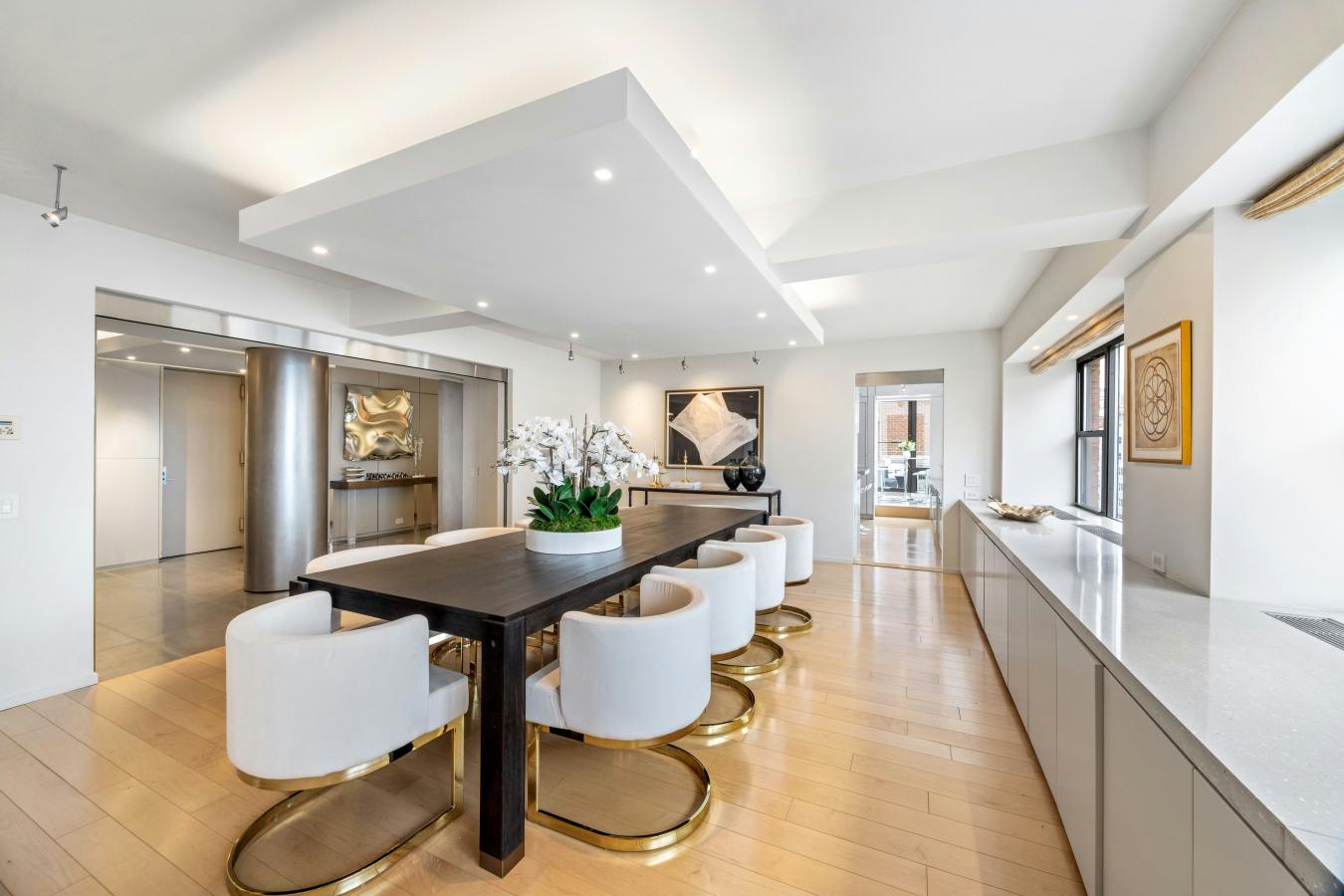 New York, New York, 10028, United States, 4 Bedrooms Bedrooms, ,4 BathroomsBathrooms,Residential,For Sale,1919340