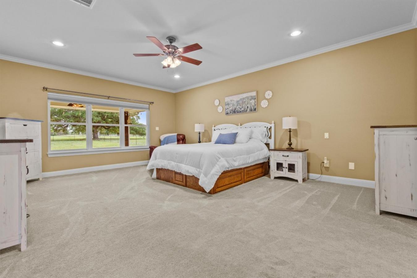 Georgetown, Texas, 78633, United States, 6 Bedrooms Bedrooms, ,4 BathroomsBathrooms,Residential,For Sale,1844462