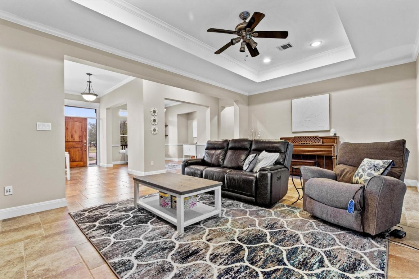 Georgetown, Texas, 78633, United States, 6 Bedrooms Bedrooms, ,4 BathroomsBathrooms,Residential,For Sale,1844462