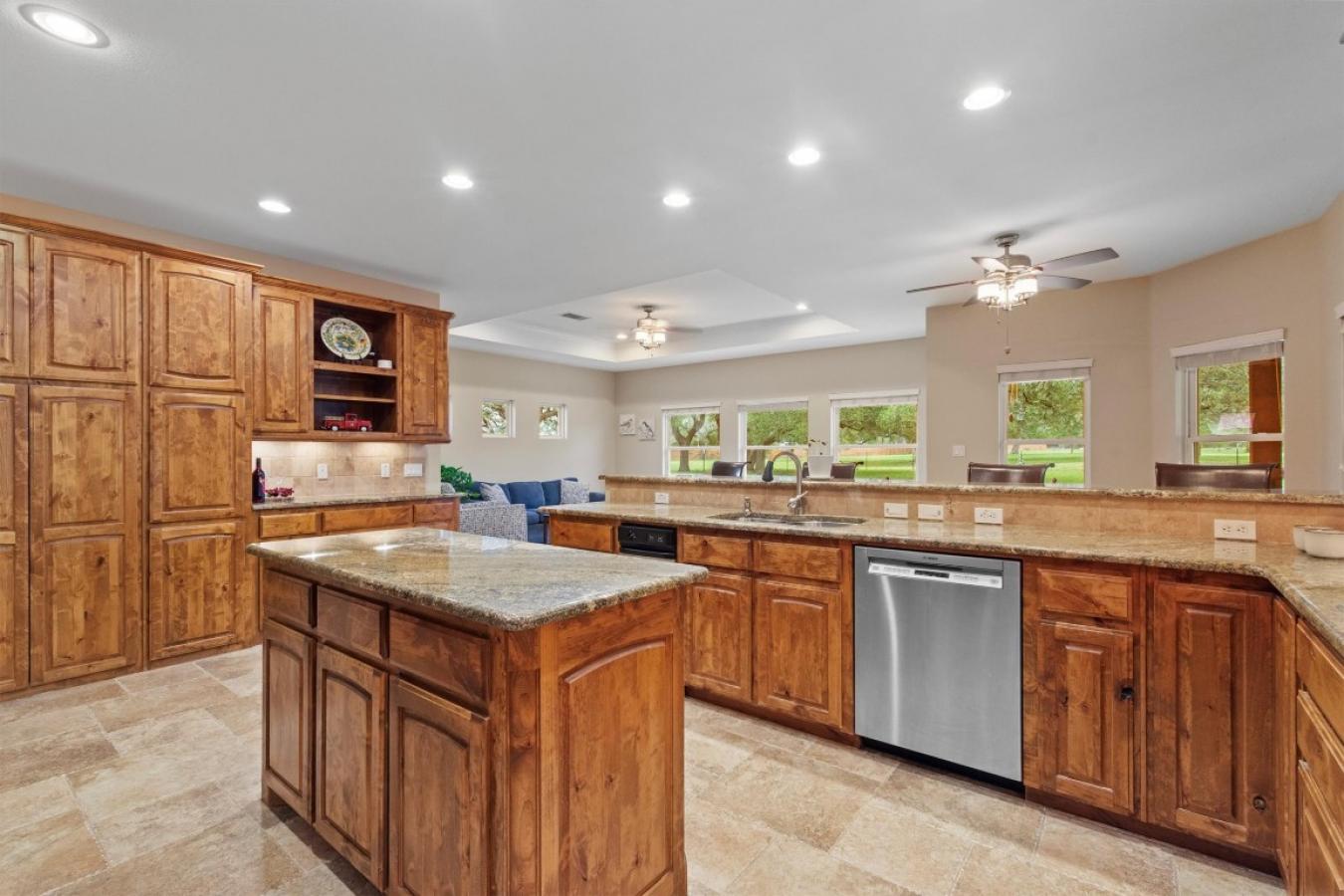 Georgetown, Texas, 78633, United States, 6 Bedrooms Bedrooms, ,4 BathroomsBathrooms,Residential,For Sale,1844462