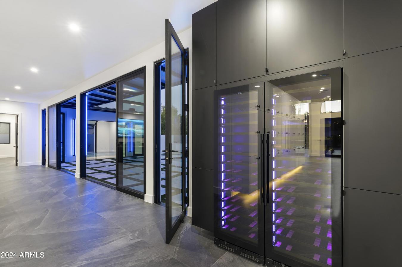 Phoenix, Arizona, 85021, United States, 6 Bedrooms Bedrooms, ,6 BathroomsBathrooms,Residential,For Sale,1844461