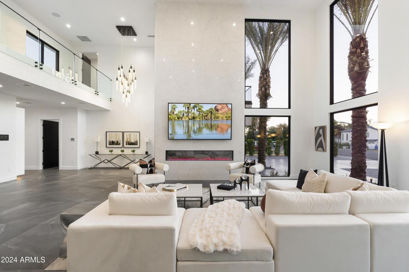 Phoenix, Arizona, 85021, United States, 6 Bedrooms Bedrooms, ,6 BathroomsBathrooms,Residential,For Sale,1844461