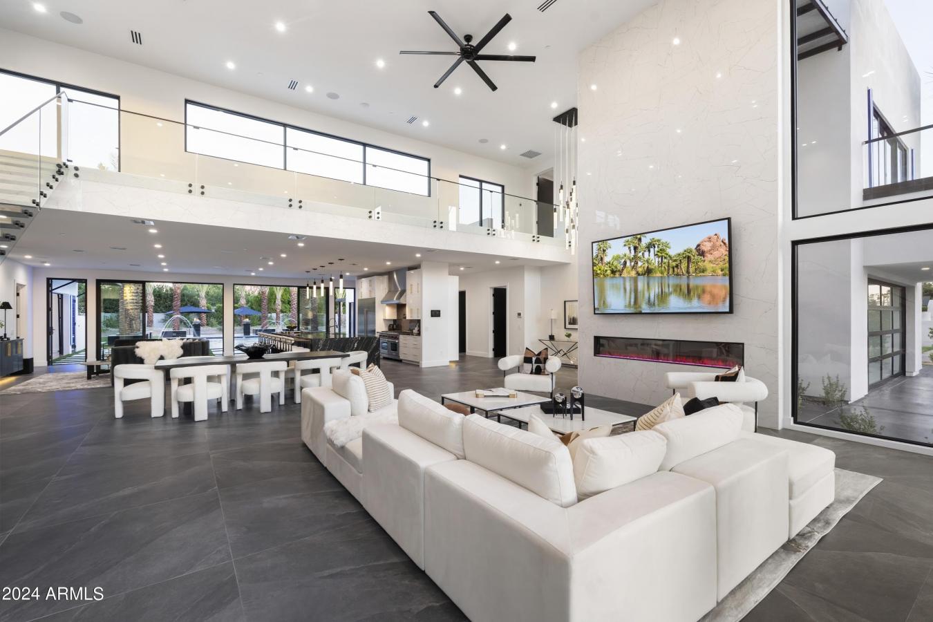 Phoenix, Arizona, 85021, United States, 6 Bedrooms Bedrooms, ,6 BathroomsBathrooms,Residential,For Sale,1844461