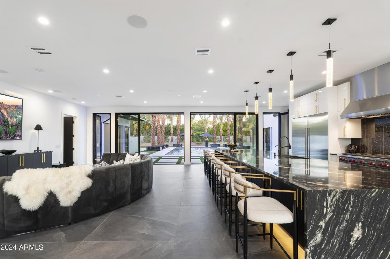 Phoenix, Arizona, 85021, United States, 6 Bedrooms Bedrooms, ,6 BathroomsBathrooms,Residential,For Sale,1844461