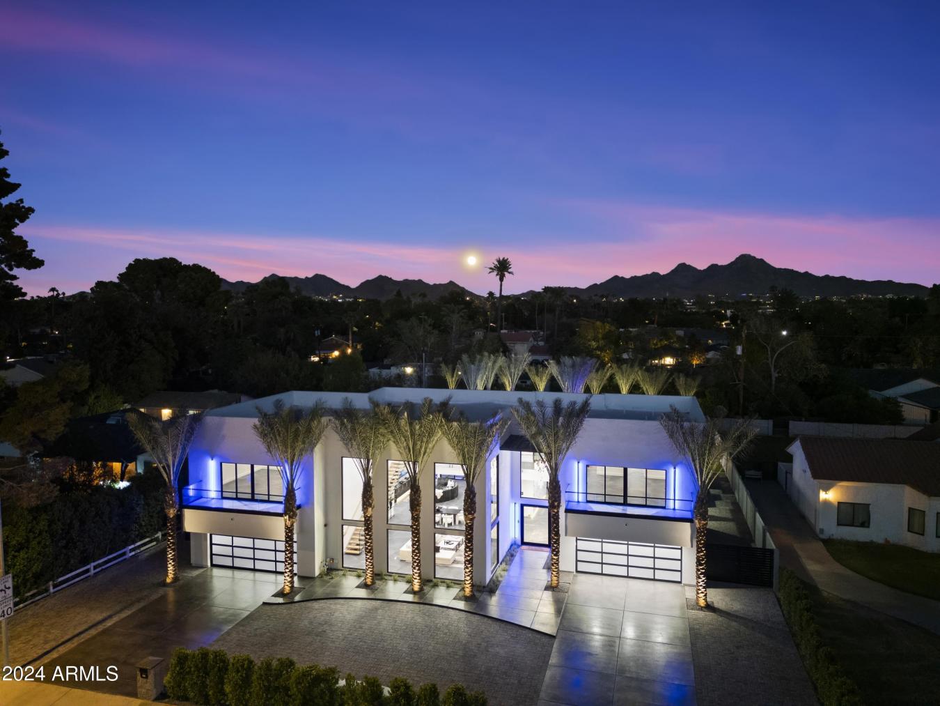 Phoenix, Arizona, 85021, United States, 6 Bedrooms Bedrooms, ,6 BathroomsBathrooms,Residential,For Sale,1844461