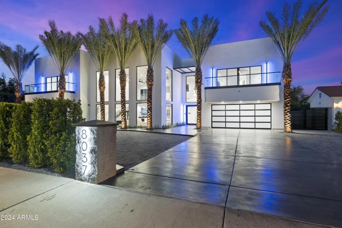 Phoenix, Arizona, 85021, United States, 6 Bedrooms Bedrooms, ,6 BathroomsBathrooms,Residential,For Sale,1844461