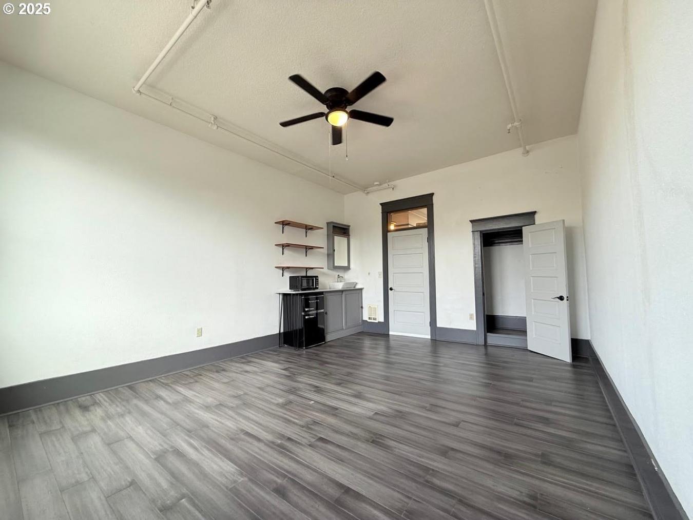 Portland, Oregon, 97217, United States, ,Residential,For Sale,1844460