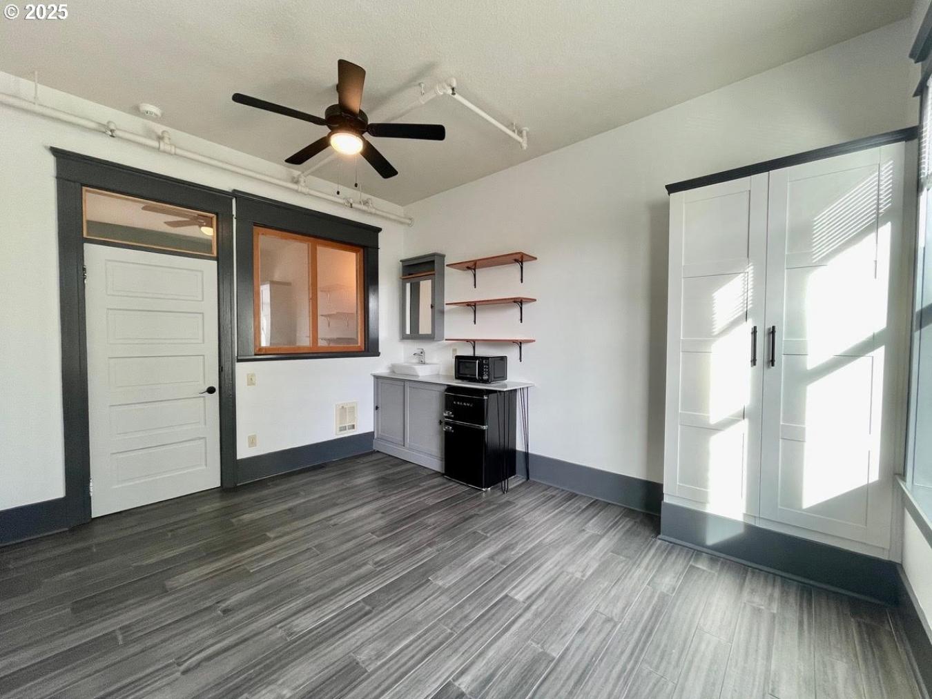 Portland, Oregon, 97217, United States, ,Residential,For Sale,1844460