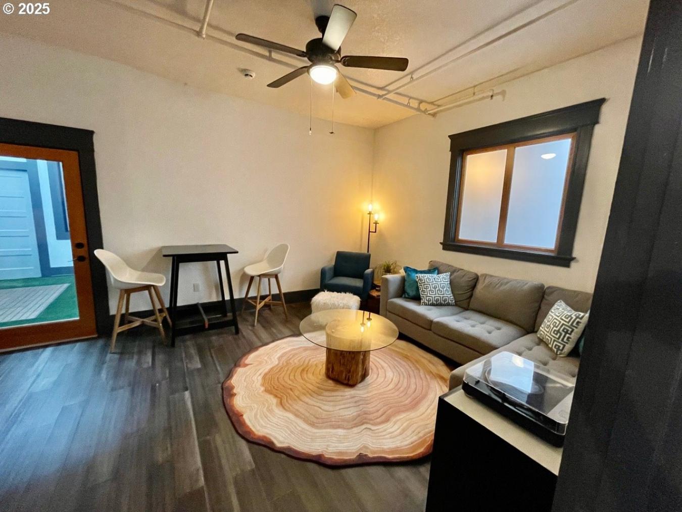 Portland, Oregon, 97217, United States, ,Residential,For Sale,1844460