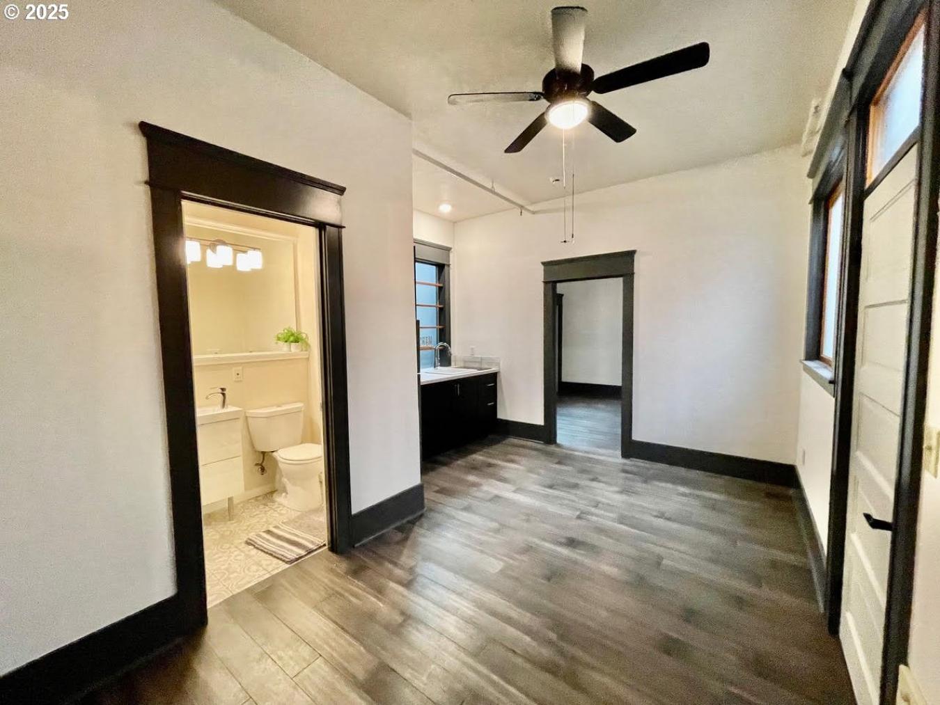 Portland, Oregon, 97217, United States, ,Residential,For Sale,1844460