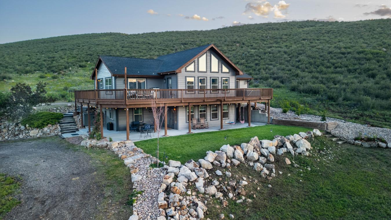 Laporte, Larimer, 80535, United States, 4 Bedrooms Bedrooms, ,3 BathroomsBathrooms,Residential,For Sale,1844457