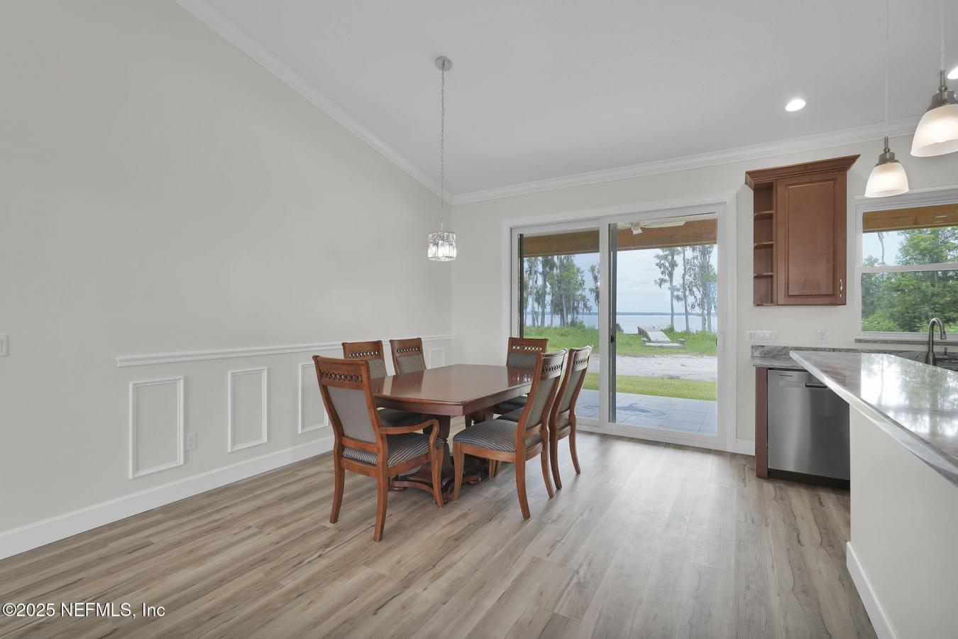 East Palatka, Florida, 32131, United States, 5 Bedrooms Bedrooms, ,3 BathroomsBathrooms,Residential,For Sale,1844452