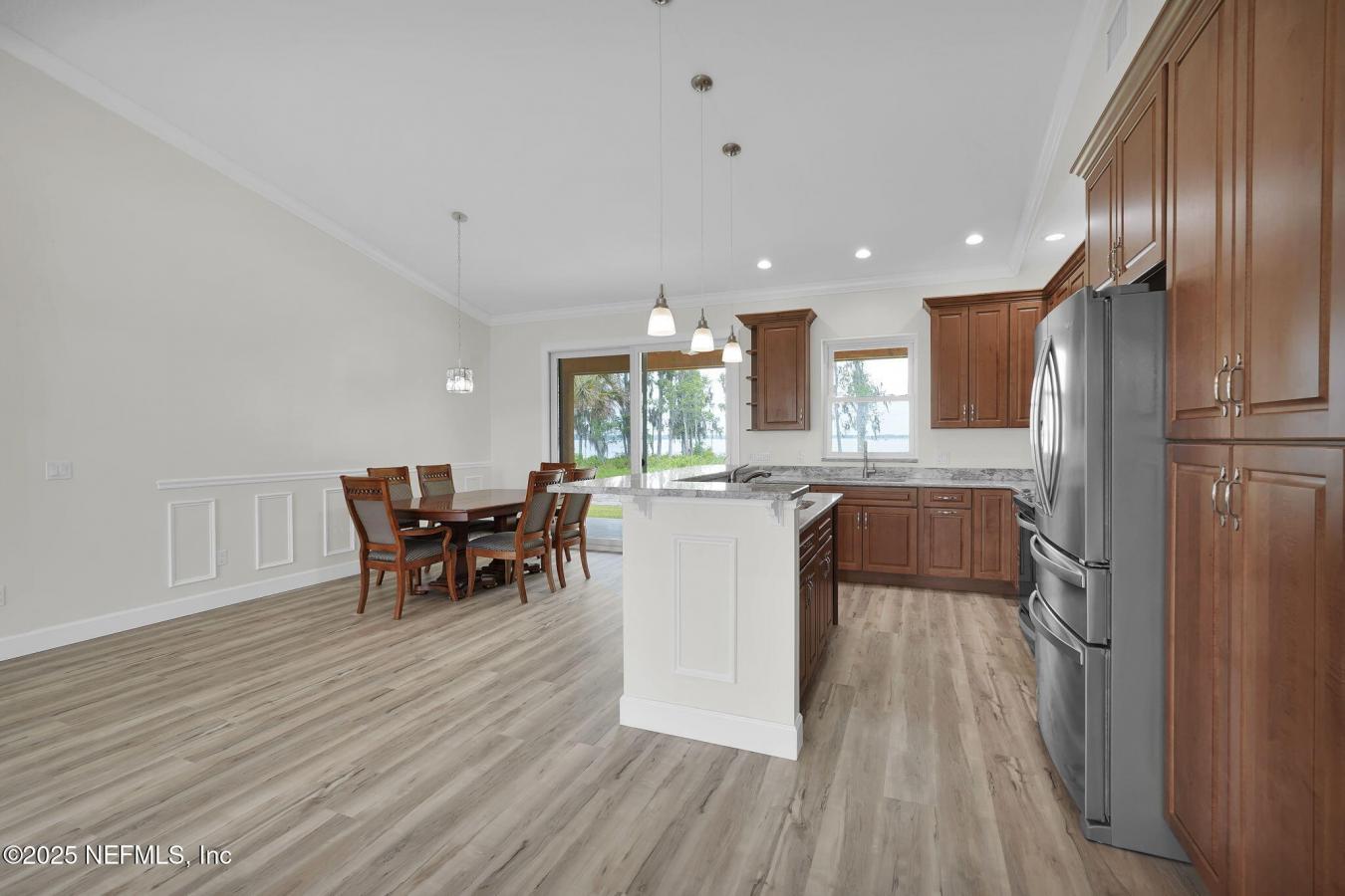 East Palatka, Florida, 32131, United States, 5 Bedrooms Bedrooms, ,3 BathroomsBathrooms,Residential,For Sale,1844452