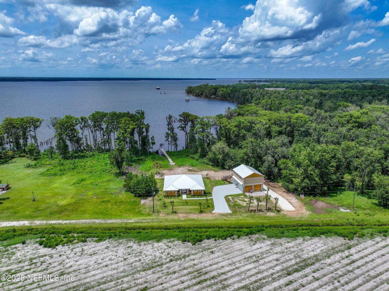 East Palatka, Florida, 32131, United States, 5 Bedrooms Bedrooms, ,3 BathroomsBathrooms,Residential,For Sale,1844452