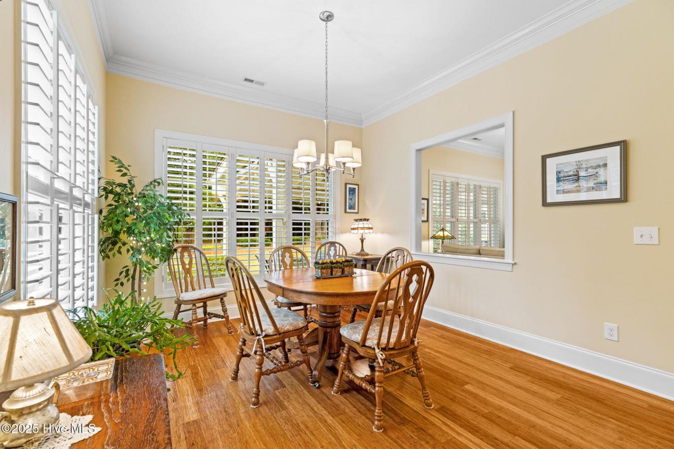 Wilmington, North Carolina, 28409, United States, 4 Bedrooms Bedrooms, ,3 BathroomsBathrooms,Residential,For Sale,1844451